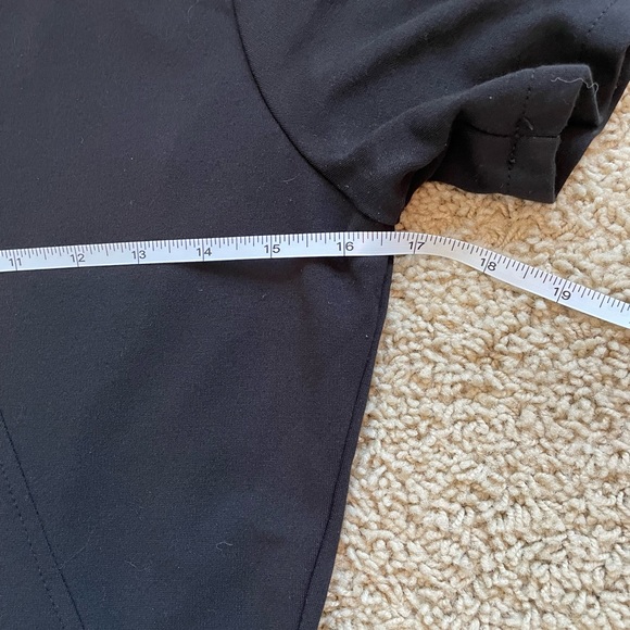 Januu Tulip Mock Wrap Scrub Top S - Picture 8 of 9